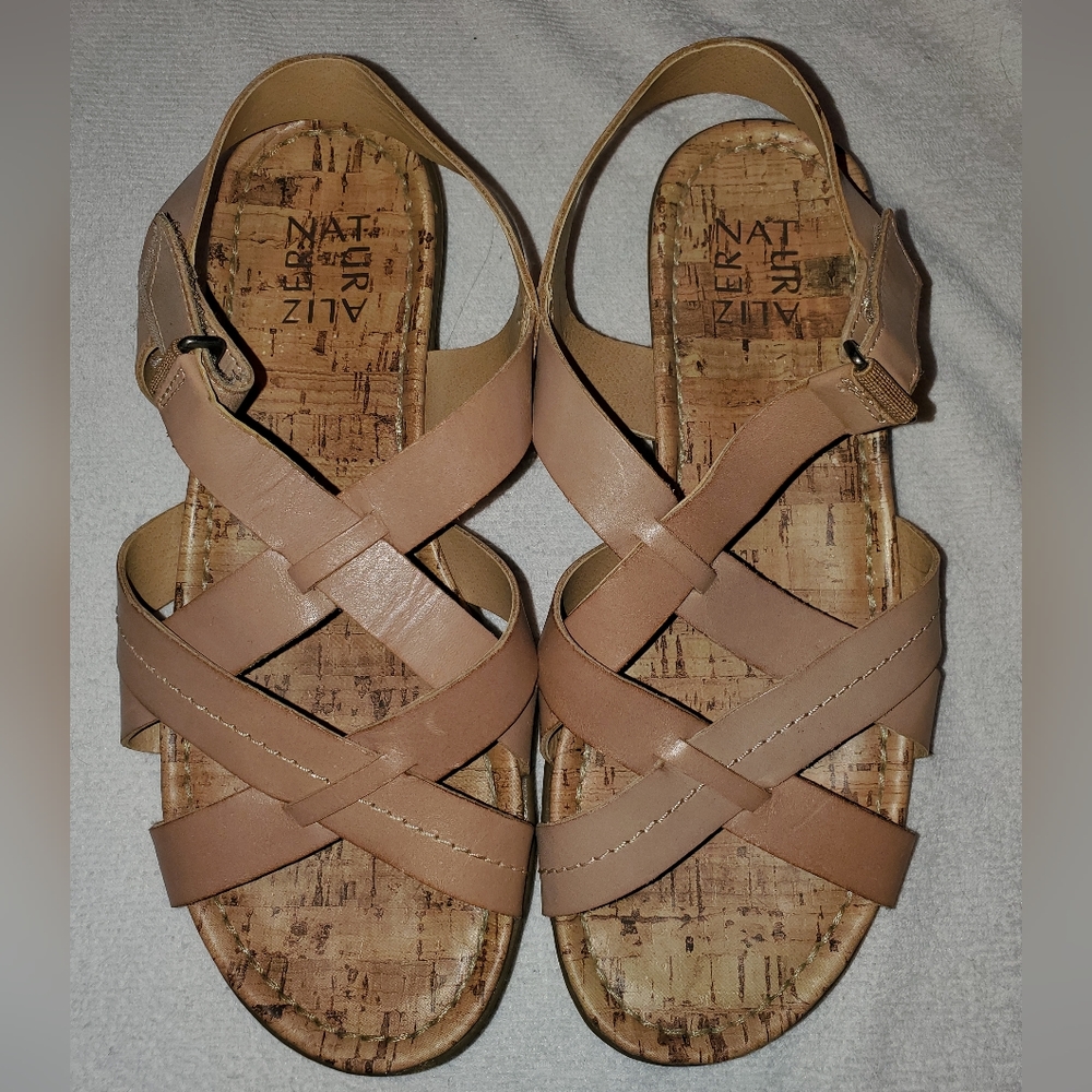 Sandles